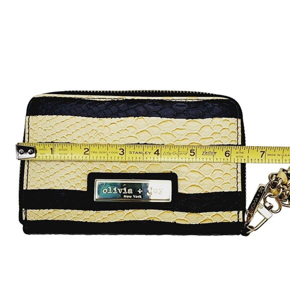 Olivia Joy New York Wallet Wristlet Yellow Black Faux Snakeskin Zip Metal Strap - Picture 8 of 10